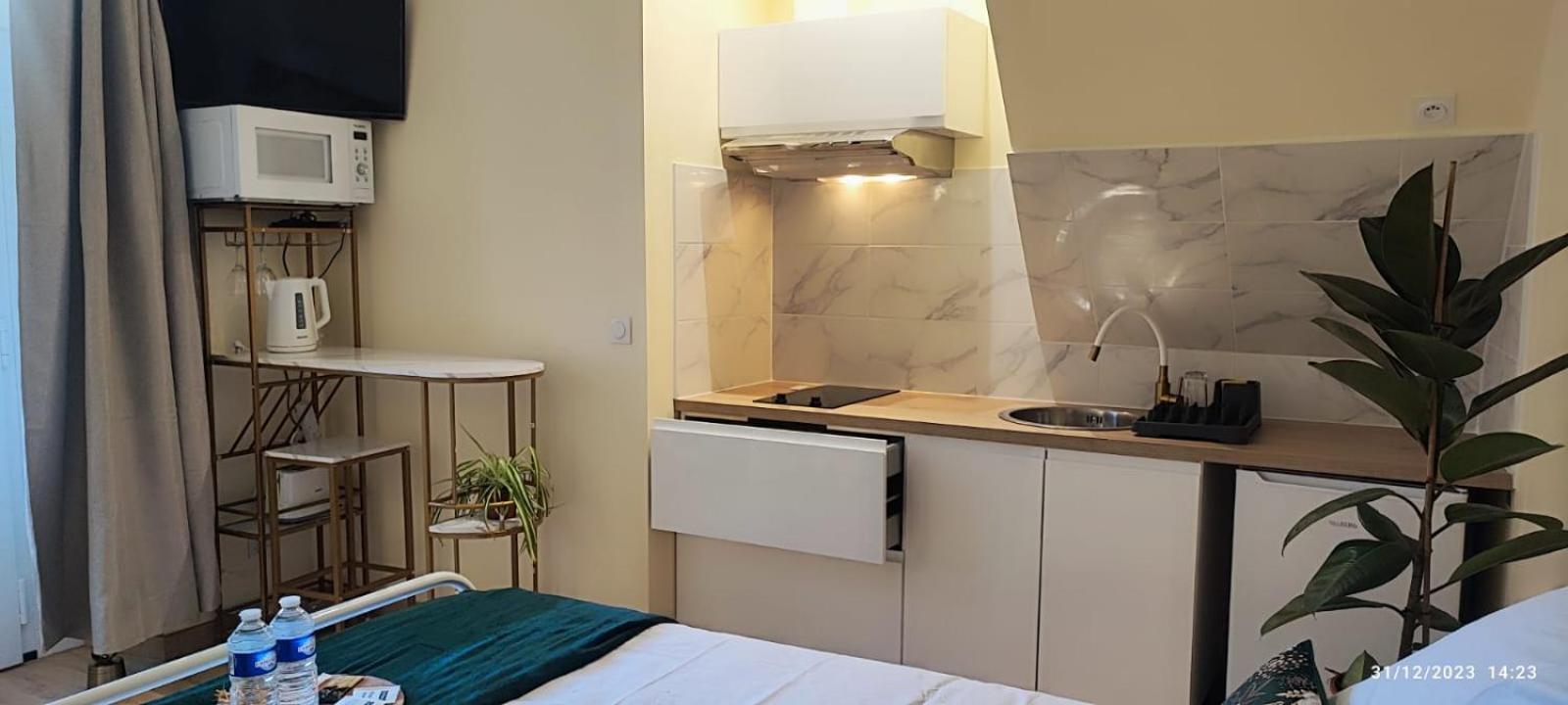 Le Cocoon Dore Poitiers Exterior foto