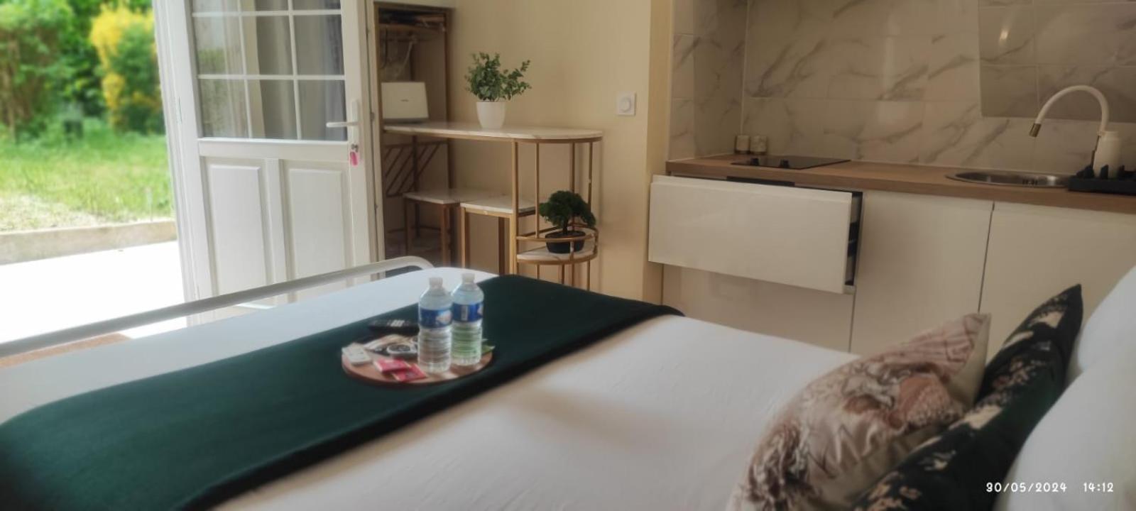 Le Cocoon Dore Poitiers Exterior foto